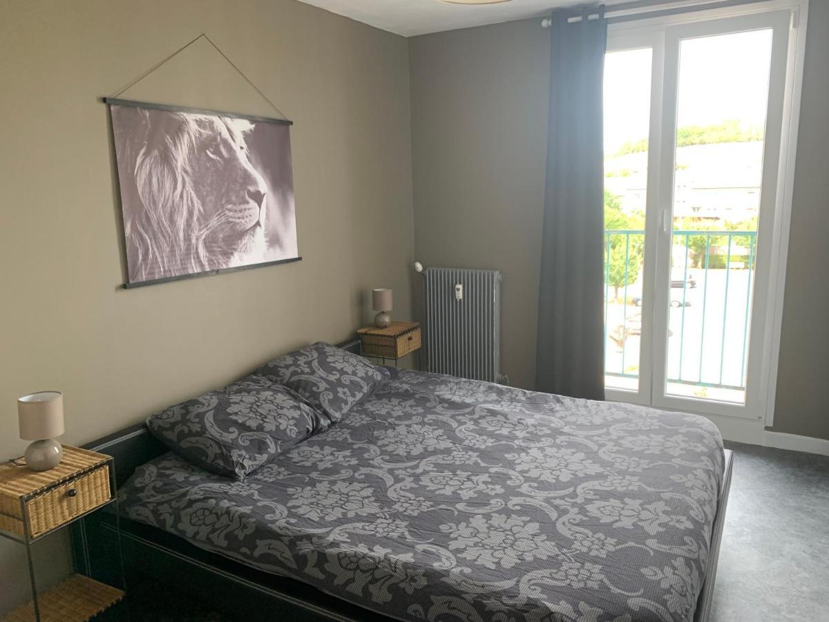 Appartement Tout Confort Dans Une Residence Calme จิเวต์ ภายนอก รูปภาพ